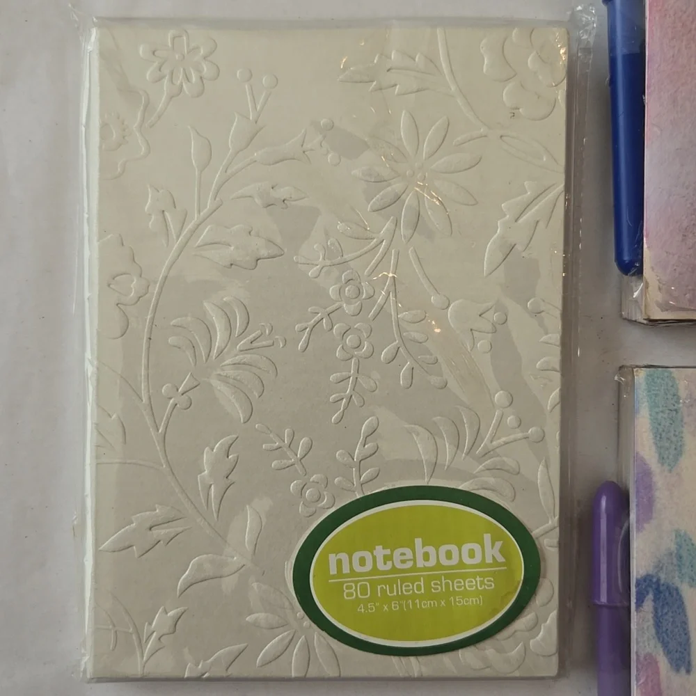 NWT 2 Vintage Pretty Paper Little Pad With Pen Sets 1 Jumbo Memo Pad 1 Mini Book